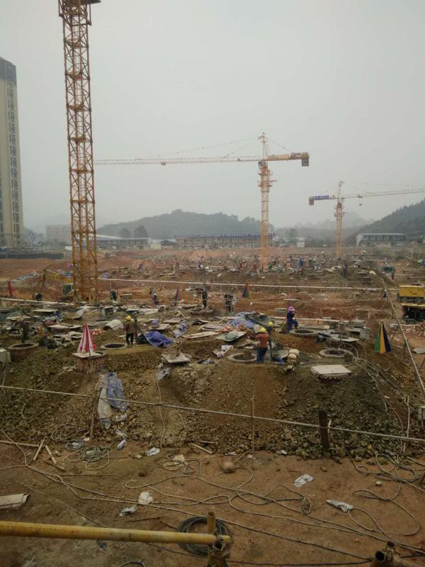 湖南金石基礎(chǔ)工程有限公司,旋挖樁施工,預(yù)應(yīng)力管樁施工,人工挖孔樁施工,沖孔樁施工,長(zhǎng)螺旋灌注樁施工,基坑支護(hù)工程施工,錨桿錨索施工,冠梁、腰梁施工,地基強(qiáng)夯處理工程,廠房及道路地基強(qiáng)夯處理工程,高速公路地基強(qiáng)夯加固處理,物流園港口地坪地基強(qiáng)夯工程,各種綜合市場(chǎng)（3—6房）房屋建筑地基基礎(chǔ)處理,鐵路（含高鐵）路基加固工程,機(jī)場(chǎng)跑道地基加固處理工程