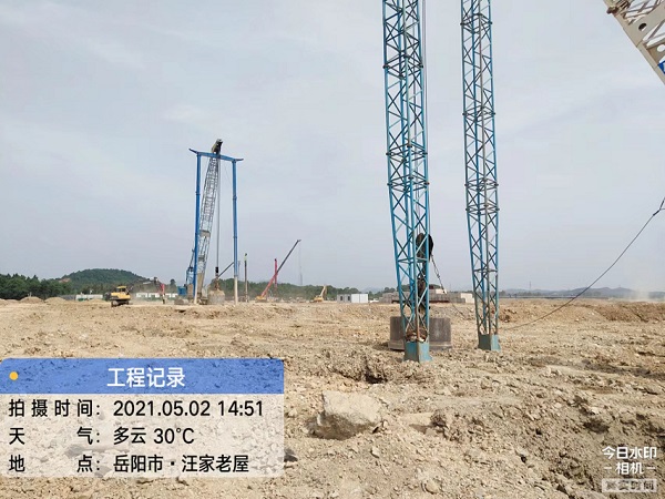 湖南金石基礎(chǔ)工程有限公司,旋挖樁施工,預(yù)應(yīng)力管樁施工,人工挖孔樁施工,沖孔樁施工,長螺旋灌注樁施工,基坑支護工程施工,錨桿錨索施工,冠梁、腰梁施工,地基強夯處理工程,廠房及道路地基強夯處理工程,高速公路地基強夯加固處理,物流園港口地坪地基強夯工程,各種綜合市場（3—6房）房屋建筑地基基礎(chǔ)處理,鐵路（含高鐵）路基加固工程,機場跑道地基加固處理工程